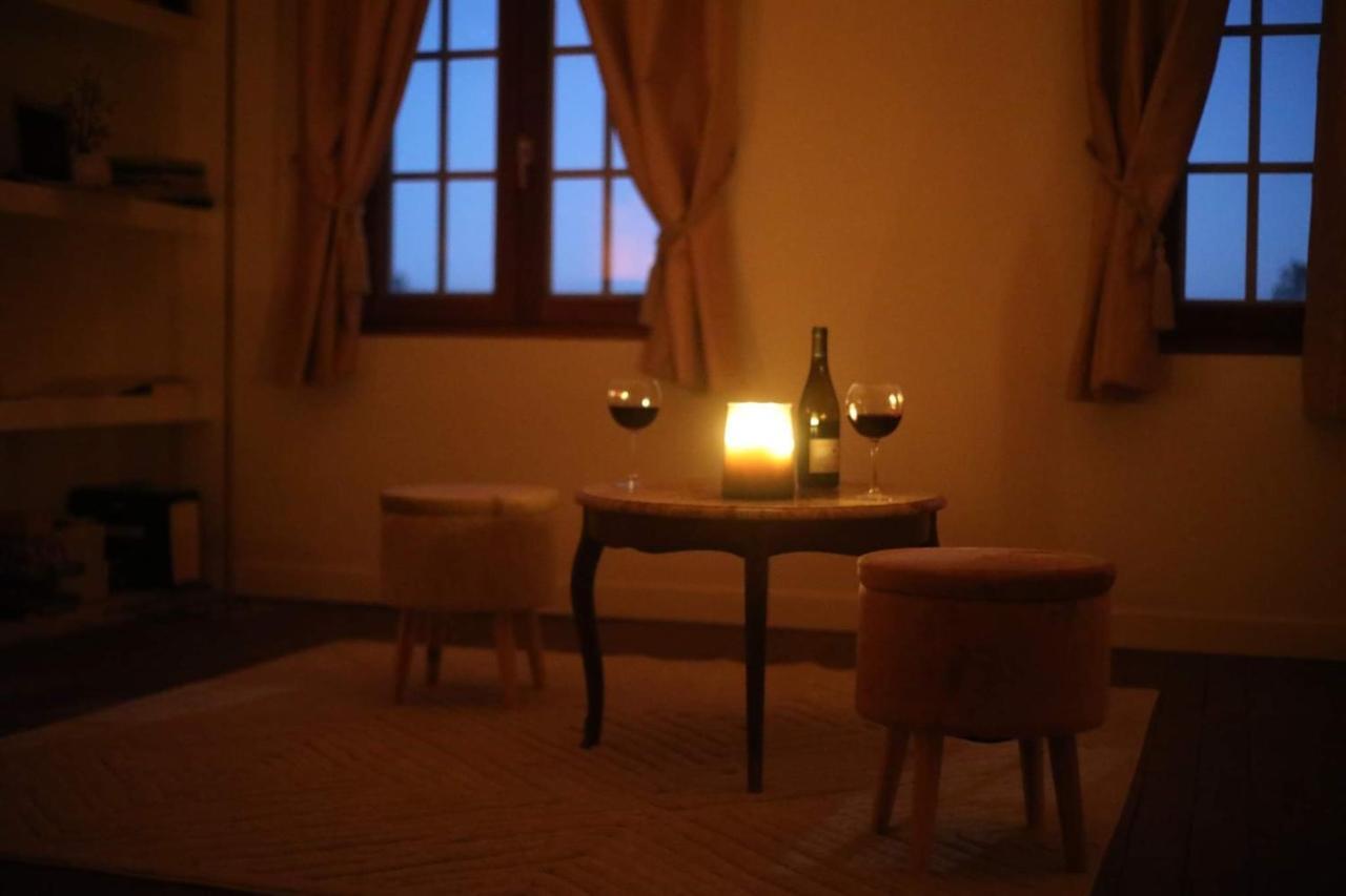 La Montrieuse, Chambre Individuelle Avec Sauna Et Baignoire Spa Naveil Exteriör bild