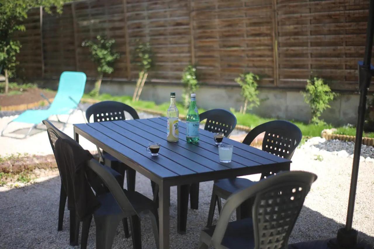 La Montrieuse, Chambre Individuelle Avec Sauna Et Baignoire Spa Naveil Exteriör bild