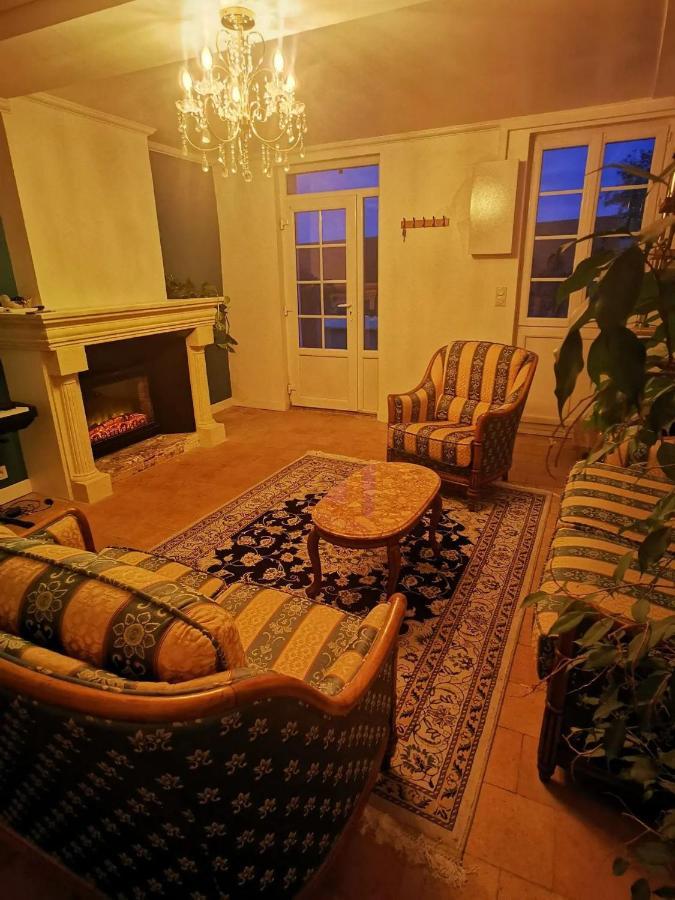 La Montrieuse, Chambre Individuelle Avec Sauna Et Baignoire Spa Naveil Exteriör bild