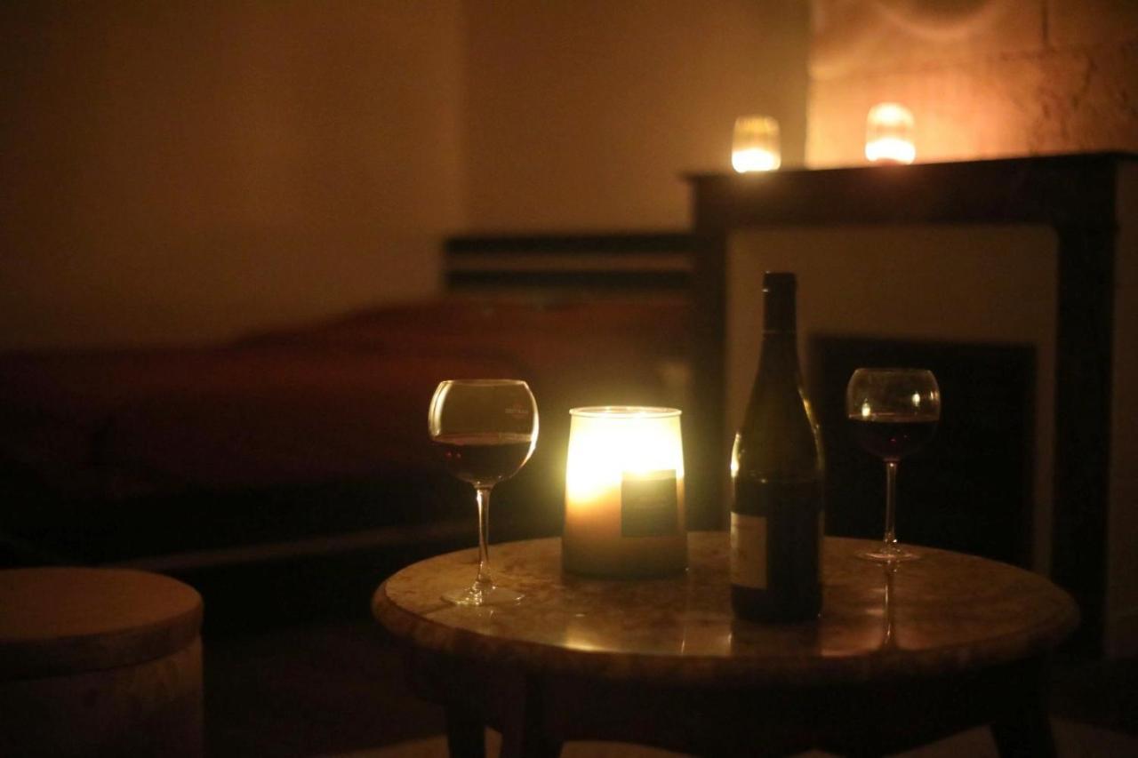 La Montrieuse, Chambre Individuelle Avec Sauna Et Baignoire Spa Naveil Exteriör bild